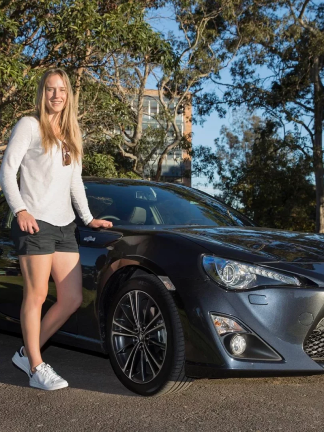 3 most expensive cars owned by Cricketer Ellyse Perry